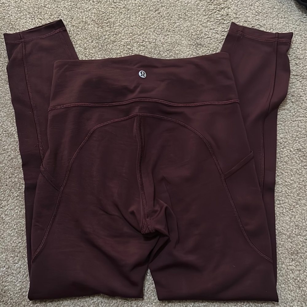 Lululemon wonder train leggings with pockets